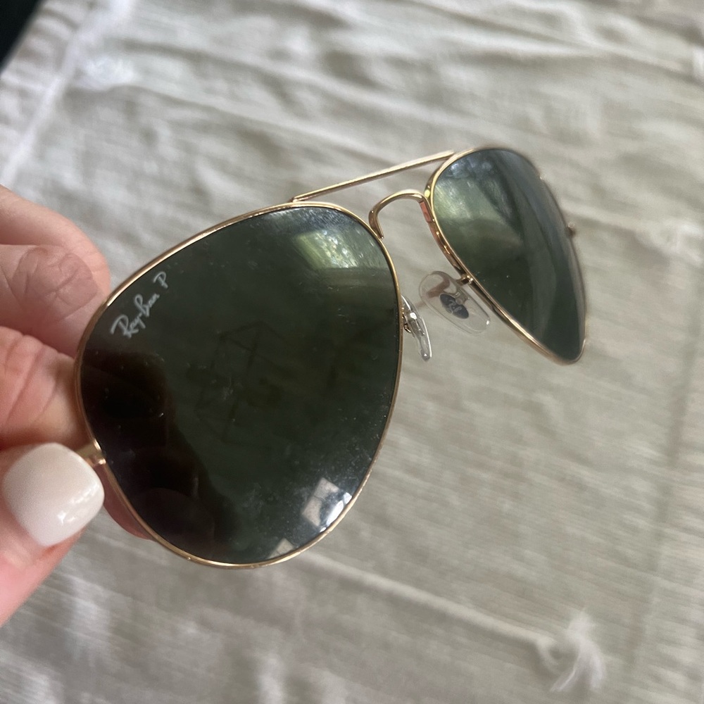 Ray-Ban Avaitors - Picture 3 of 3
